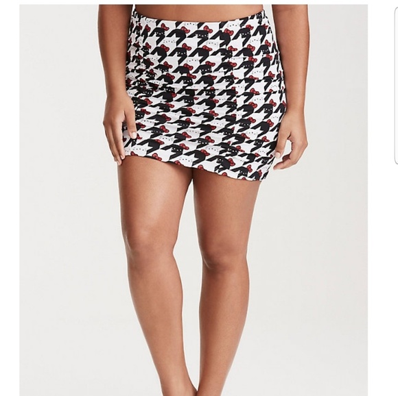 Torrid Hello Kitty swim skirt sz 1 NWT π§‘ππππ - Picture 2 of 8